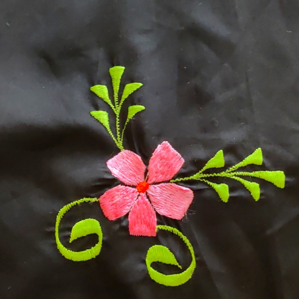 Embroidered Top - Picture 3 of 5